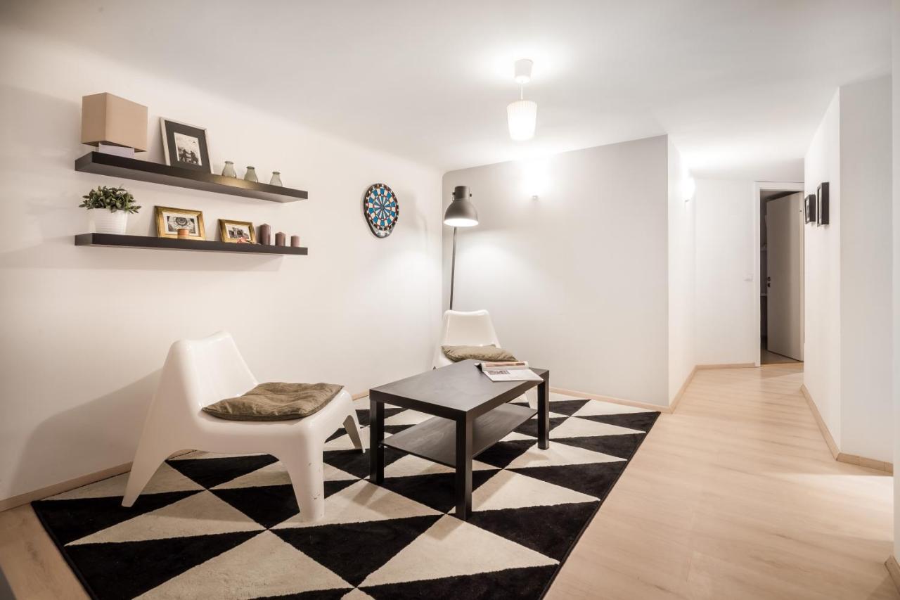 Bpr Red Tower Duplex Apartment